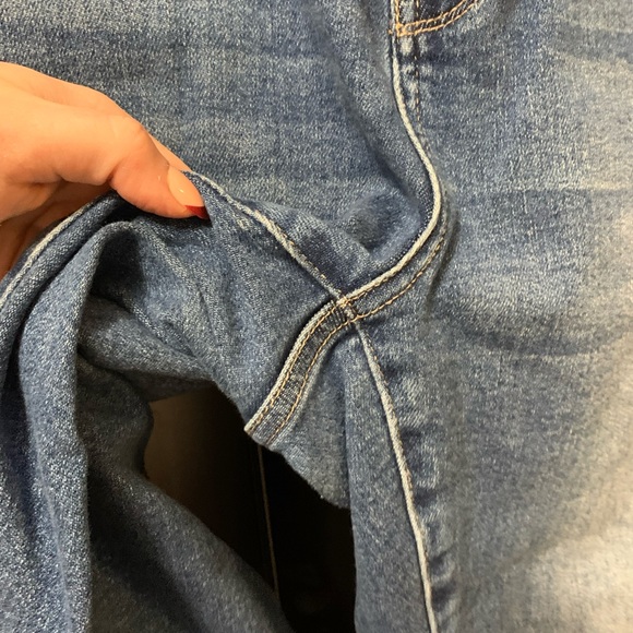 Judy Blue Classic Distressed Straight Leg Jeans 16 plus size comfy stretchy - Picture 8 of 10